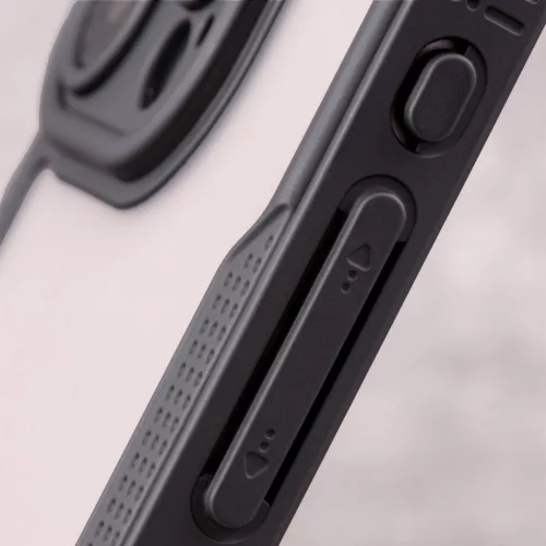 iPhone 16 Pro (6.1") ütésálló hátlap tok, TPU / PC tok, fekete, Defender Matt